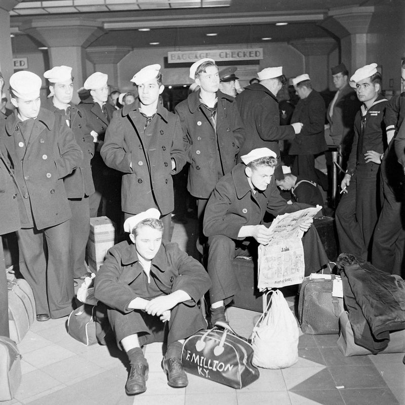 U.S. NAVY PEA COAT (WWII)