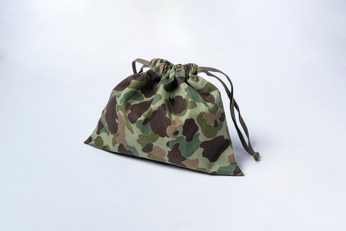 REVERSIBLE FROGSKIN CAMOUFLAGE APRON