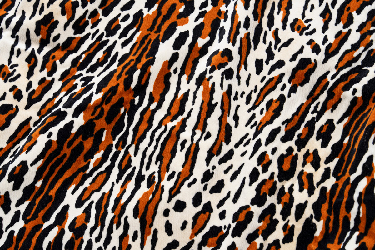 VELVET OPEN-COLLAR SHIRT / ANIMAL PATTERN